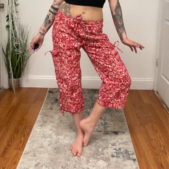 Marella Mid Rise Floral Crop Cargo Pants Tie-Waist Straight Leg Size 10 Red - Picture 12 of 12
